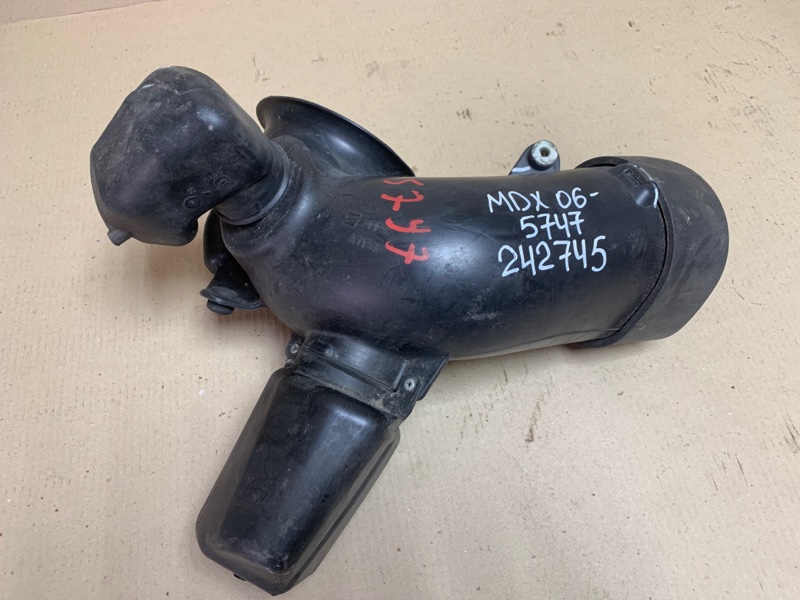 Резонатор воздушного фильтра ACURA MDX (YD2) 06-13 2008 Внедорожник 3.7 J37A1 17230-RYE-A00 Б/У