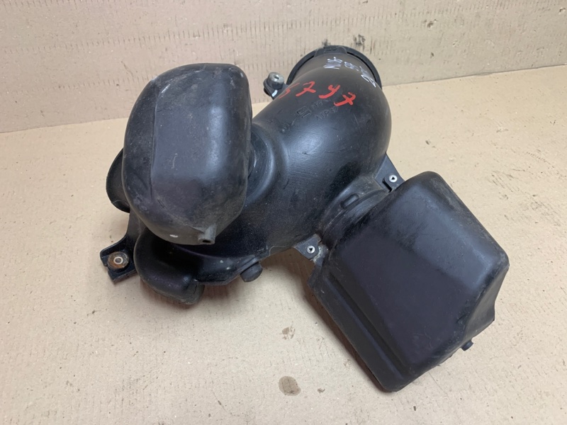 Резонатор воздушного фильтра ACURA MDX (YD2) 06-13 Внедорожник 3.7 J37A1