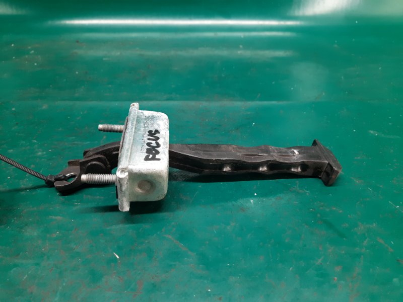 Ограничитель двери передний левый FOCUS 10-18 2014 Седан 2.0 XQDA