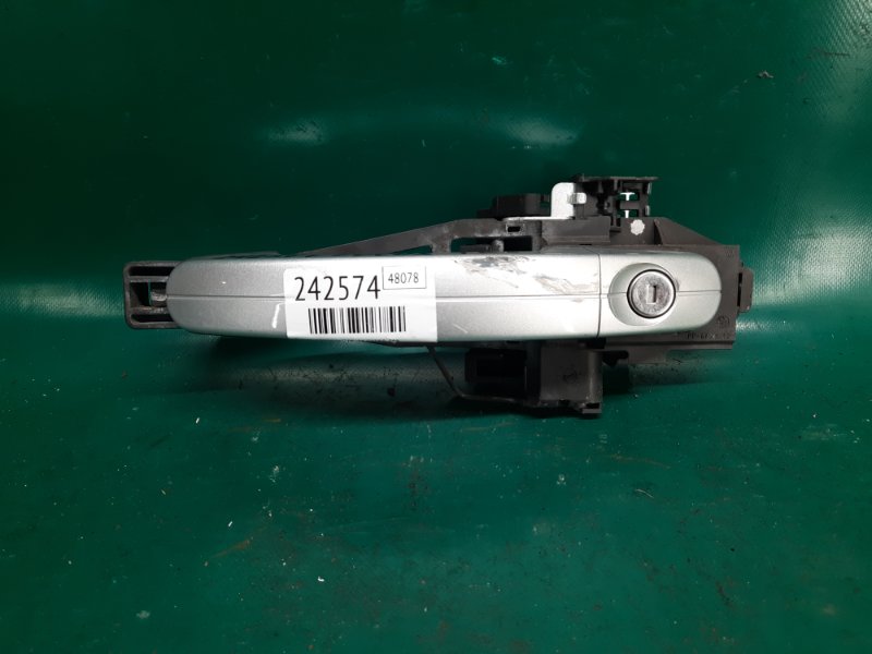 Ручка двери наружная передняя левая FORD FOCUS 10-18 2014 Седан 2.0 XQDA CV6Z-5422404-CA Б/У