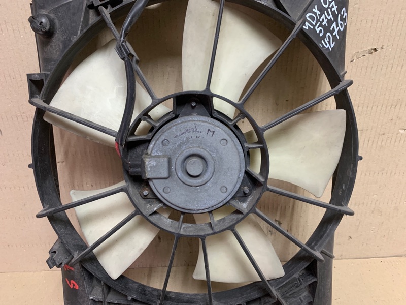 Диффузор вентилятора основного радиатора левый MDX (YD2) 06-13 2008 Внедорожник 3.7 J37A1