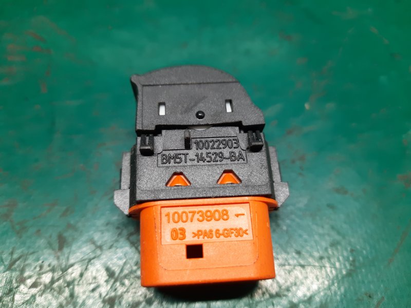 Кнопка стеклоподъемника задняя правая FOCUS 10-18 2014 Седан 2.0 XQDA