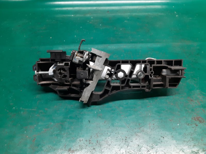 Ручка двери наружная задняя левая FIESTA 08-17 2013 Хэтчбек 1.6 XDEZ