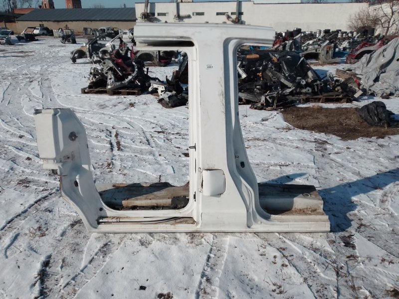 Стойка кузова средняя правая NISSAN NV200 USA 13- G6570-3LMMC Б/У