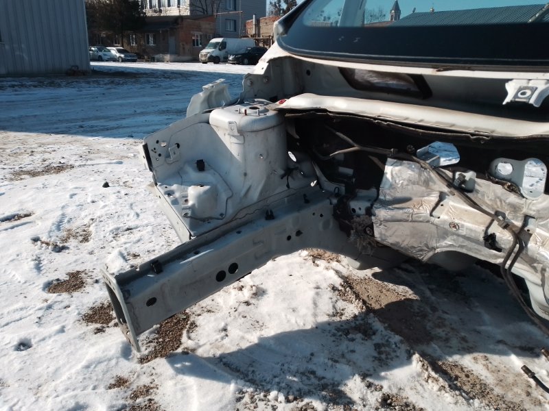 Передняя часть FIESTA 08-17 2013 CCN 1.6 HXJB