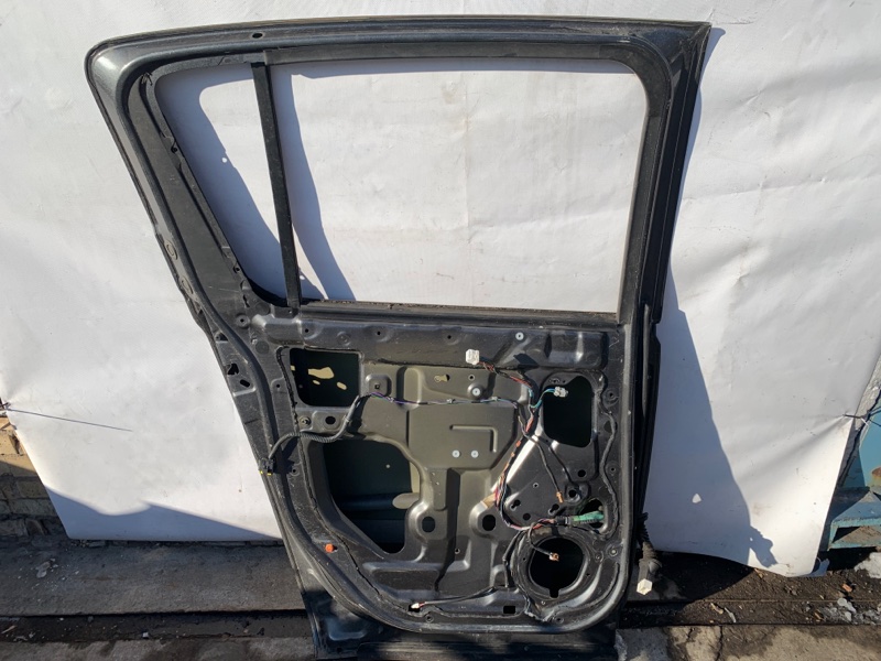 Дверь задняя левая QX56 / TITAN / ARMADA 04-16 2005 Внедорожник VK56DE