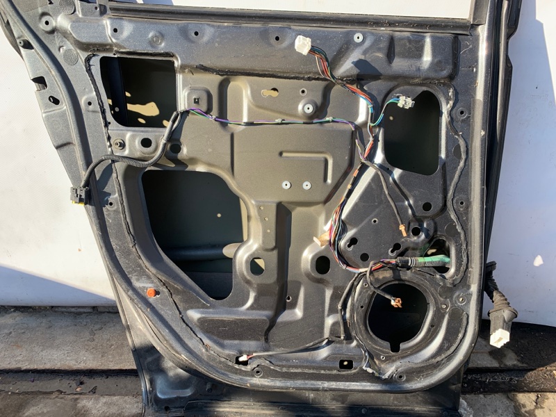 Дверь задняя левая QX56 / TITAN / ARMADA 04-16 2005 Внедорожник VK56DE