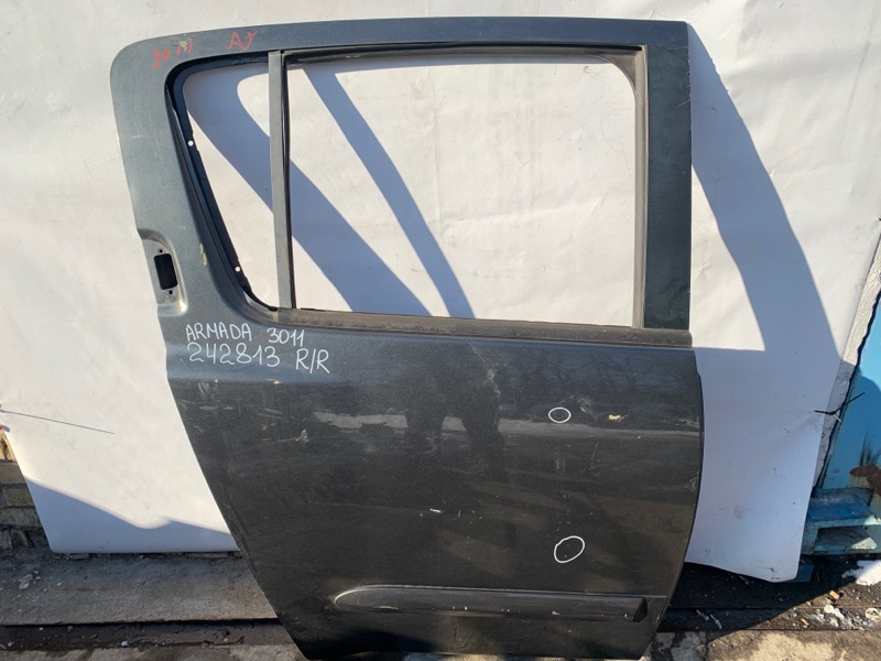 Дверь задняя правая INFINITI QX56 / TITAN / ARMADA 04-16 2005 Внедорожник VK56DE 82100-7S030 Б/У