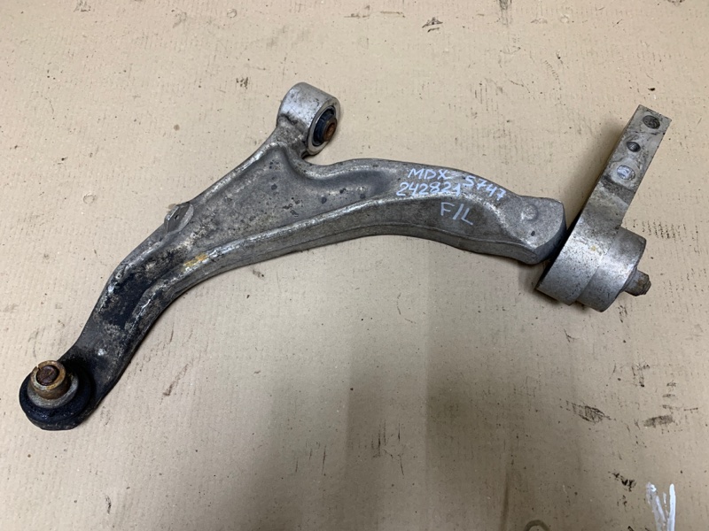 Рычаг передней подвески нижний левый ACURA MDX (YD2) 06-13 2008 Внедорожник 3.7 J37A1 51360-STX-A07 Б/У