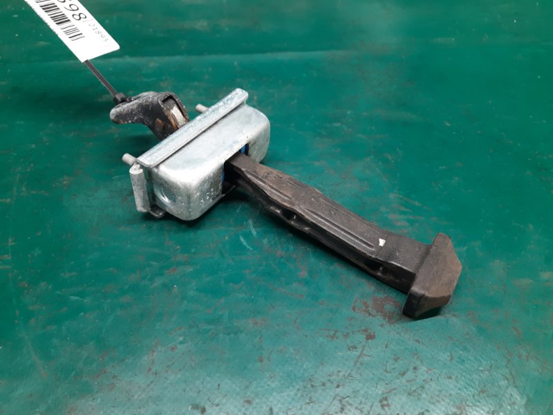 Запчасть ограничитель двери передний левый FORD FIESTA 08-17 2013 Хэтчбек 1.6 XDEZ AE8Z-5423504-A Б/У Ограничитель двери передний левый FORD FIESTA 08-17 2013 Хэтчбек 1.6 XDEZ AE8Z-5423504-A Б/У