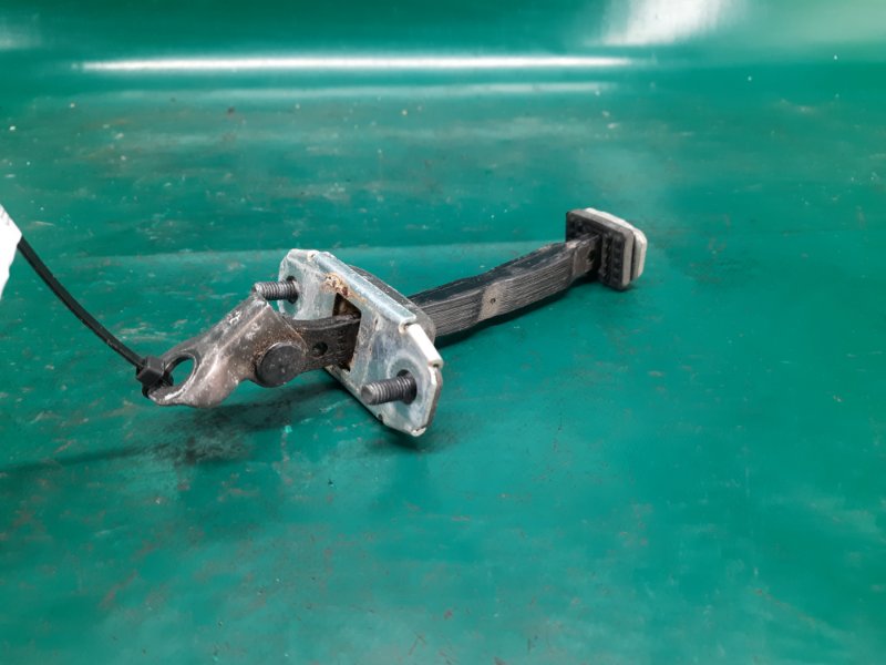 Ограничитель двери передний правый KIA OPTIMA TF 11-16 Седан 2.4 G4KJ