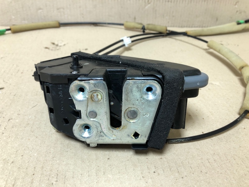 Замок двери задний правый INFINITI QX60/JX35 12-20 2017 Внедорожник 3.5 VQ35DD 82500-3JA0B Б/У