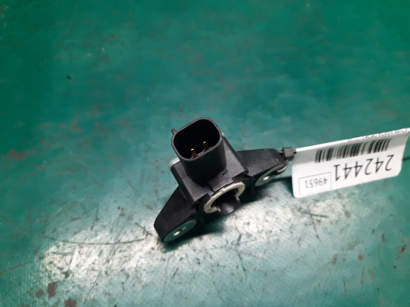 Датчик удара передний правый OPTIMA TF 11-16 2015 Седан 2.4 G4KJ Датчик удара передний правый OPTIMA TF 11-16 2015 Седан 2.4 G4KJ