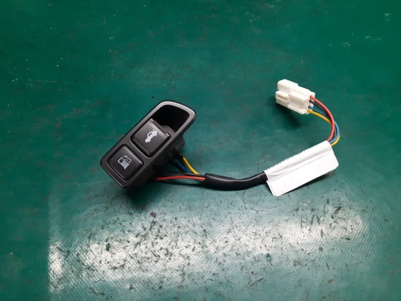 Кнопка открывания бензобака передняя левая KIA OPTIMA TF 11-16 2015 Седан 2.4 G4KJ 93555-2T000VA Б/У
