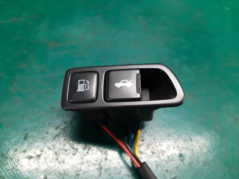 Кнопка открывания бензобака передняя левая KIA OPTIMA TF 11-16 Седан 2.4 G4KJ