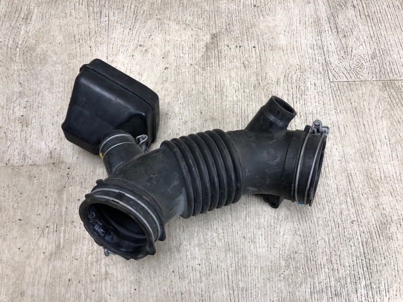 Патрубок воздушного фильтра CAMRY 55 14-17 2015 ASV50 2.5 2ARFE Патрубок воздушного фильтра CAMRY 55 14-17 2015 ASV50 2.5 2ARFE