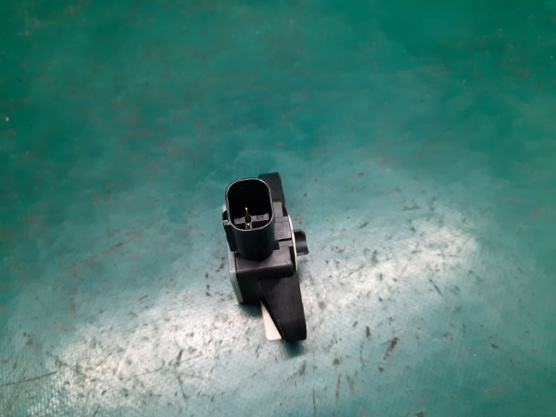 Датчик удара передний левый OPTIMA TF 11-16 2015 Седан 2.4 G4KJ Датчик удара передний левый OPTIMA TF 11-16 2015 Седан 2.4 G4KJ