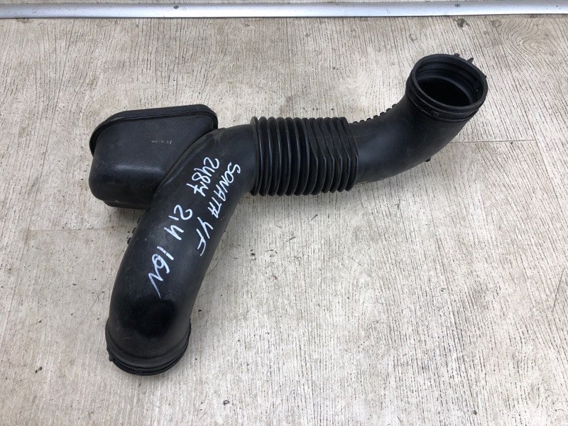 Патрубок воздушного фильтра HYUNDAI SONATA YF 10-14 2011 YF 2.4 G4KJ 28130-3Q160 Б/У