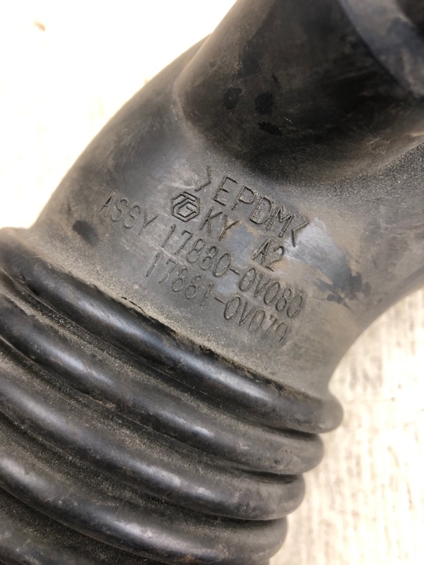 Патрубок воздушного фильтра CAMRY 55 14-17 2016 ASV50 2.5 2ARFE Патрубок воздушного фильтра CAMRY 55 14-17 2016 ASV50 2.5 2ARFE