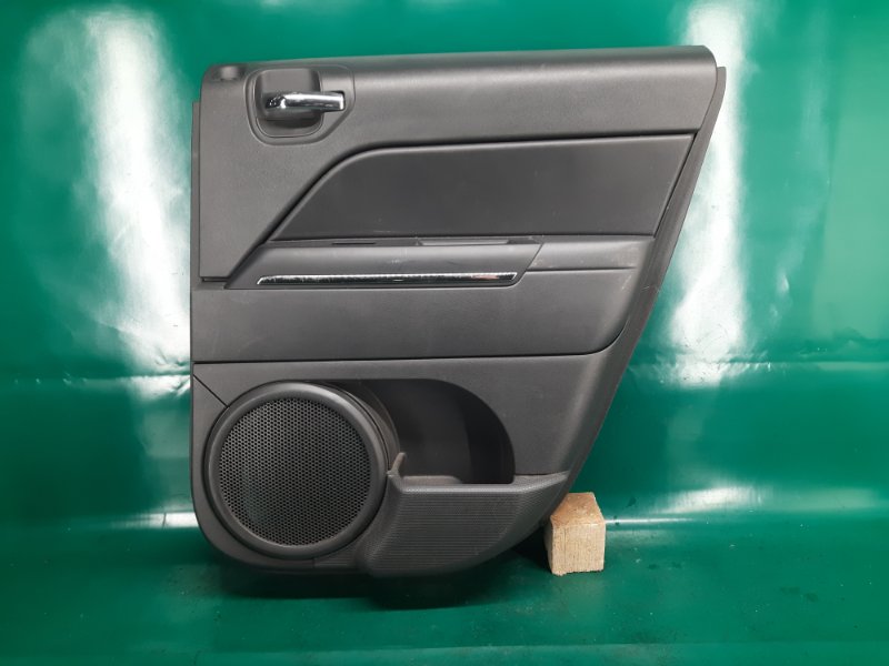 Карта двери задняя правая JEEP PATRIOT 10-17 2011 Внедорожник 2.4 ED3 1MB041DVAA Б/У