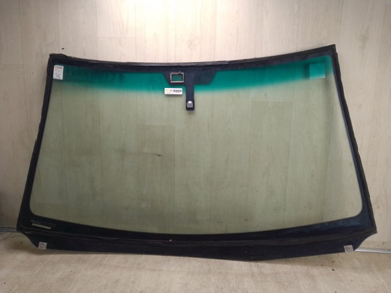Стекло лобовое GS350 GS300 05-11 Стекло лобовое GS350 GS300 05-11