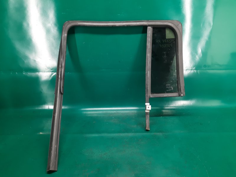 Стекло двери глухое заднее правое PATRIOT 10-17 2011 Внедорожник 2.4 ED3 Стекло двери глухое заднее правое PATRIOT 10-17 2011 Внедорожник 2.4 ED3