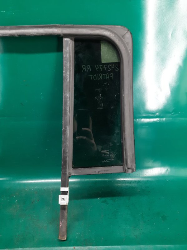 Стекло двери глухое заднее правое PATRIOT 10-17 2011 Внедорожник 2.4 ED3 Стекло двери глухое заднее правое PATRIOT 10-17 2011 Внедорожник 2.4 ED3