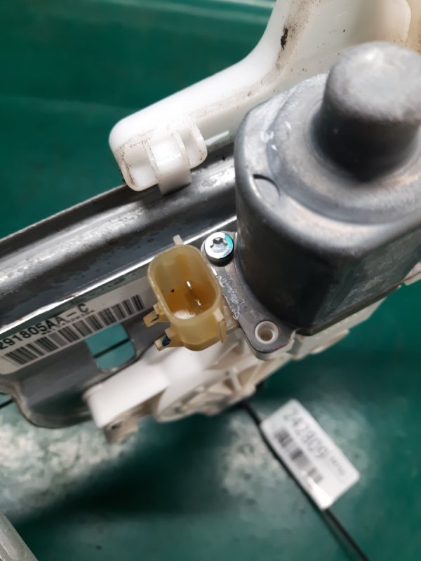 Стеклоподъемник задний левый PATRIOT 10-17 2011 Внедорожник 2.4 ED3 Стеклоподъемник задний левый PATRIOT 10-17 2011 Внедорожник 2.4 ED3