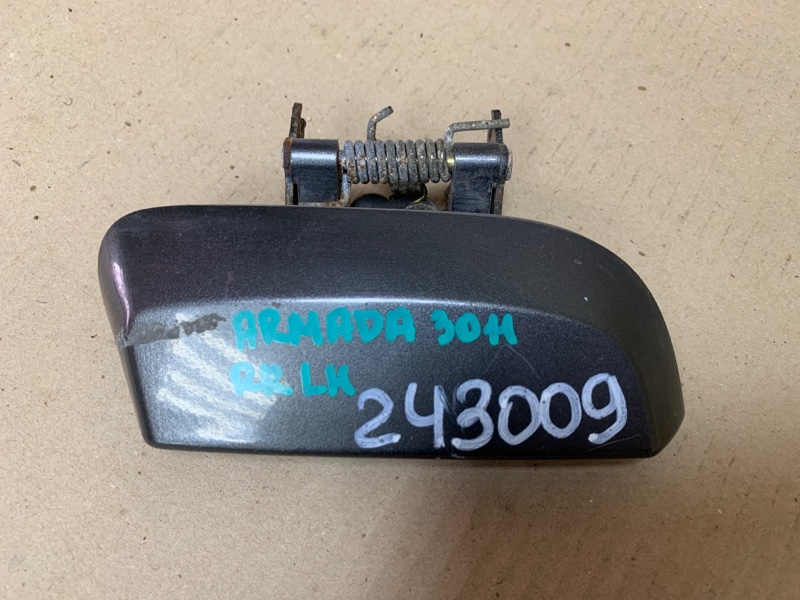 Запчасть ручка двери наружная задняя левая INFINITI QX56 / TITAN / ARMADA 04-16 2005 Внедорожник VK56DE 82607-7S004 Б/У Ручка двери наружная задняя левая INFINITI QX56 / TITAN / ARMADA 04-16 2005 Внедорожник VK56DE 82607-7S004 Б/У