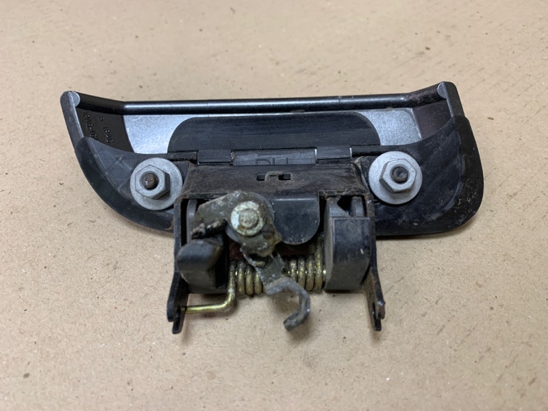 Ручка двери наружная задняя правая QX56 / TITAN / ARMADA 04-16 2005 Внедорожник VK56DE Ручка двери наружная задняя правая QX56 / TITAN / ARMADA 04-16 2005 Внедорожник VK56DE