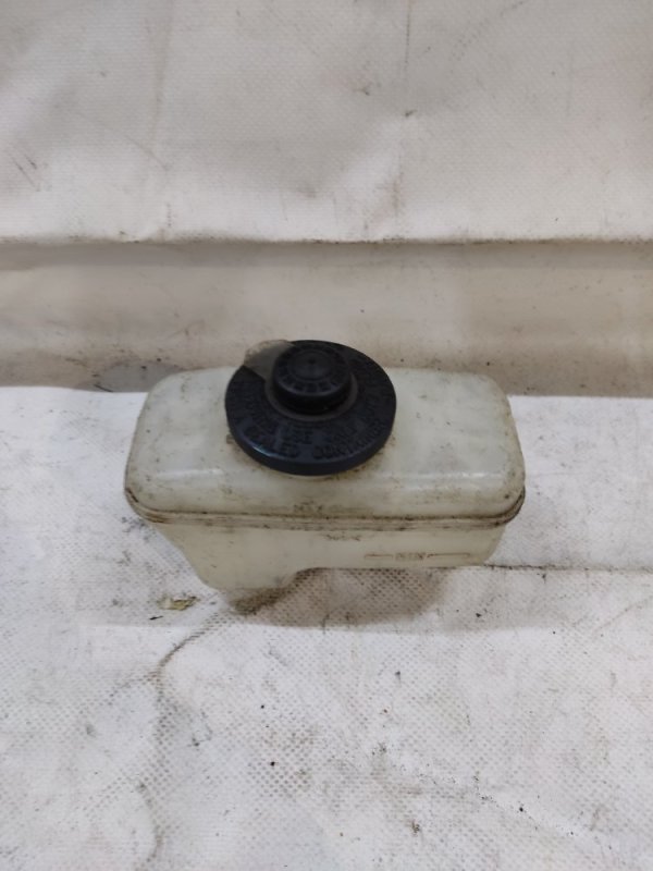 Бачок главного тормозного цилиндра LEXUS GS350 GS300 05-11 Б/У