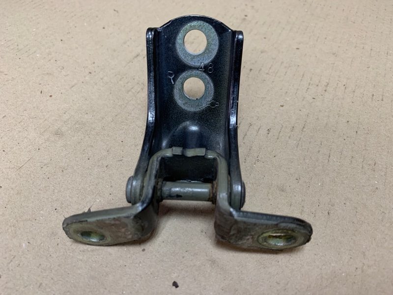 Петля двери нижняя задняя левая INFINITI QX56 / TITAN / ARMADA 04-16 Внедорожник VK56DE