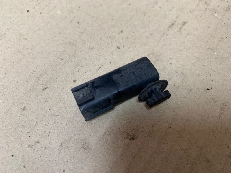 Датчик температуры наружного воздуха QX56 / TITAN / ARMADA 04-16 2005 Внедорожник VK56DE Датчик температуры наружного воздуха QX56 / TITAN / ARMADA 04-16 2005 Внедорожник VK56DE