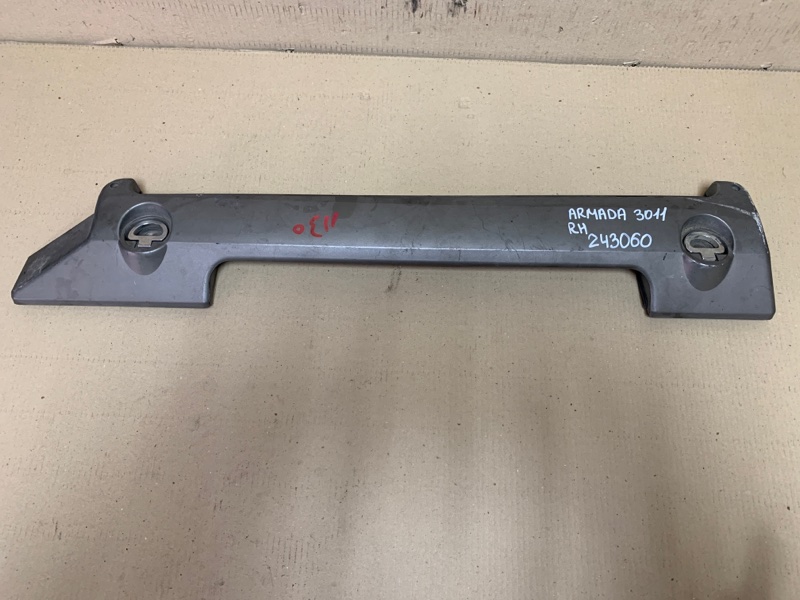 Рейлинги задние правые INFINITI QX56 / TITAN / ARMADA 04-16 2005 Внедорожник VK56DE 73154-7S000 Б/У