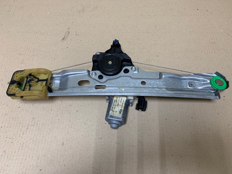 Стеклоподъемник задний правый FOCUS 10-18 2014 Хетчбек 2.0 C20HDEX