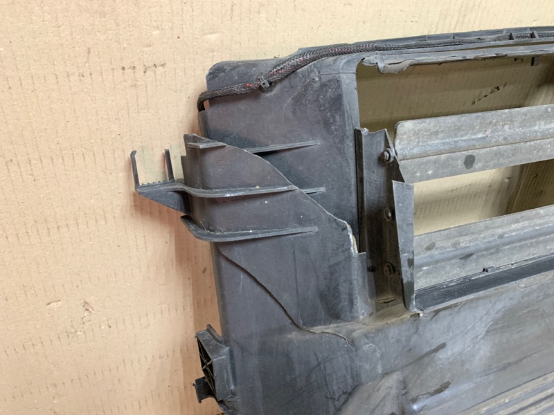 Жалюзи радиатора FORD FOCUS 10-18 Хетчбек 2.0 C20HDEX