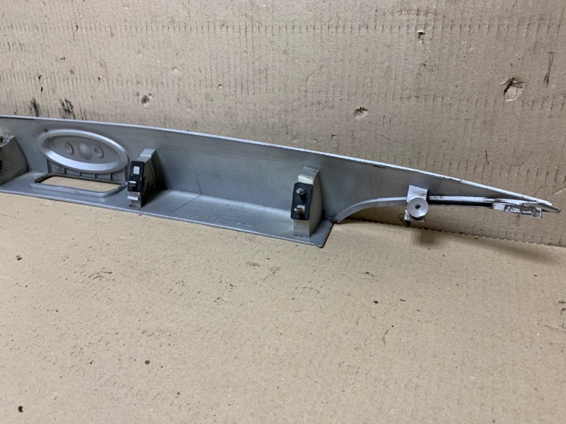 Панель подсветки номера FOCUS 10-18 -15 BK СЕДАН