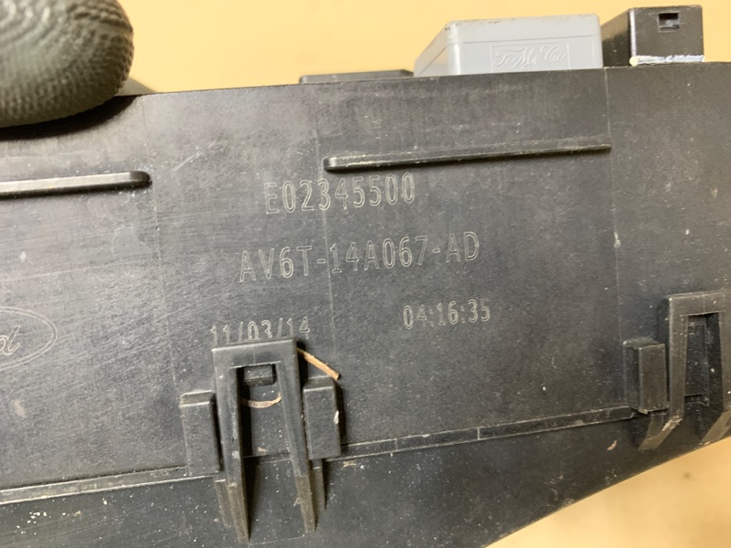 Блок предохранителей моторный отсек FOCUS 10-18 2014 Хетчбек 2.0 C20HDEX