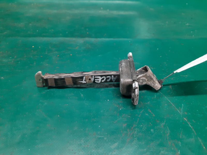 Ограничитель двери передний левый ACCENT RB 10- 2015 Хетчбек 1.6