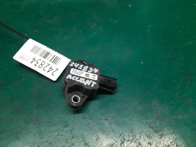 Датчик удара передний правый ACCENT RB 10- 2015 Хетчбек 1.6 Датчик удара передний правый ACCENT RB 10- 2015 Хетчбек 1.6