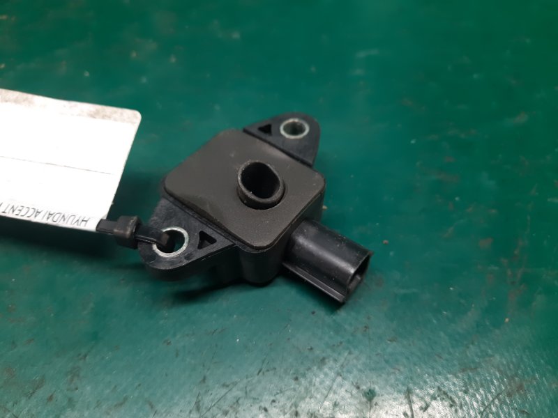 Датчик удара передний правый ACCENT RB 10- 2015 Хетчбек 1.6 Датчик удара передний правый ACCENT RB 10- 2015 Хетчбек 1.6