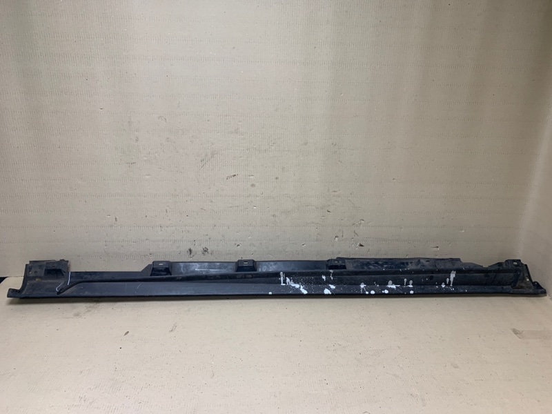 Накладка порога наружная правая FOCUS 10-18 2014 Хетчбек 2.0 C20HDEX Накладка порога наружная правая FOCUS 10-18 2014 Хетчбек 2.0 C20HDEX