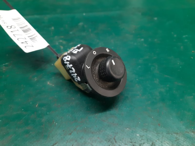 Блок управления зеркалами передний левый JEEP PATRIOT 10-17 Внедорожник 2.4 ED3 Блок управления зеркалами передний левый JEEP PATRIOT 10-17 Внедорожник 2.4 ED3