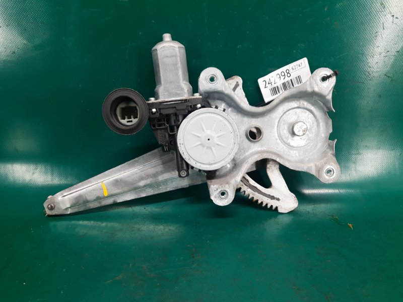 Стеклоподъемник задний левый CAMRY 40 06-11 2008 Седан 2.4 2AZFE