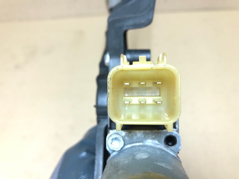 Стеклоподъемник задний левый FUSION 14- 2014 Седан 2.5 Стеклоподъемник задний левый FUSION 14- 2014 Седан 2.5