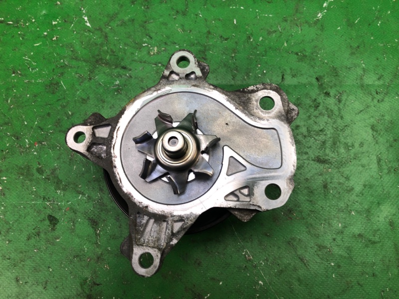 Помпа RAV4 13-19 2017 ZSA42 2.0 3ZRFE