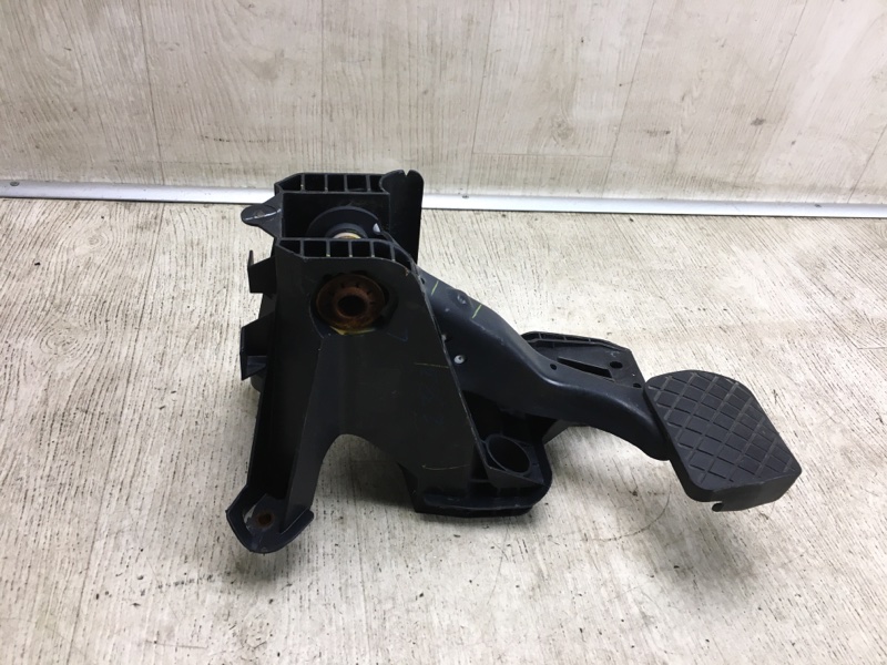 Педаль тормоза NISSAN NV200 USA 13- 2020 M20XUS 2.0 MR20DE 46501-3LM0B Б/У