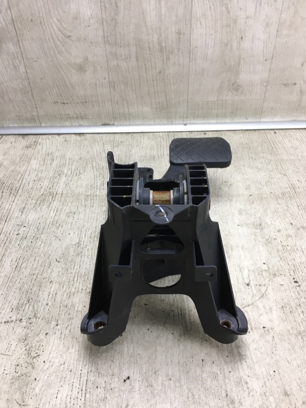 Педаль тормоза NV200 USA 13- 2020 M20XUS 2.0 MR20DE