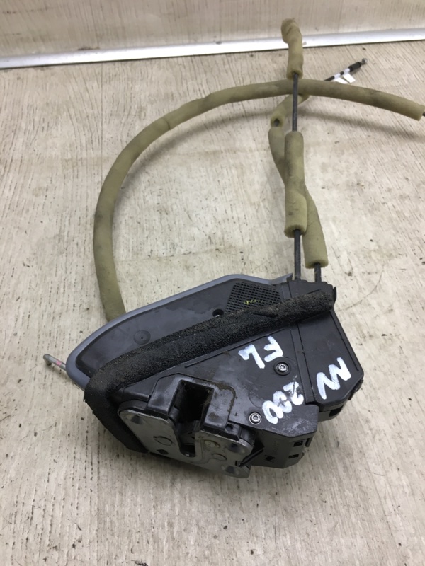 Замок двери передний левый NISSAN NV200 USA 13- M20XUS 2.0 MR20DE