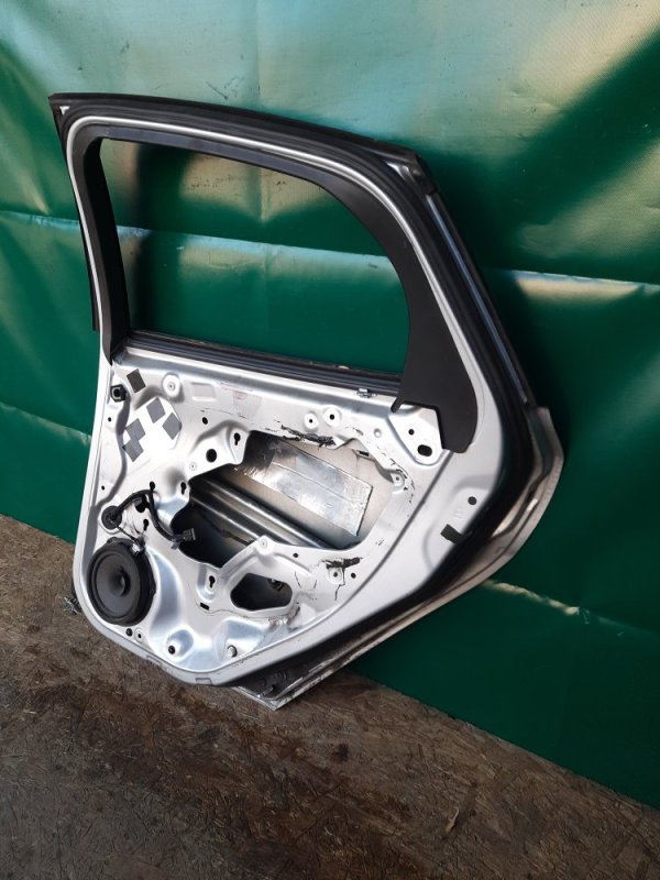 Дверь задняя правая FOCUS 10-18 2014 Седан 2.0 XQDA